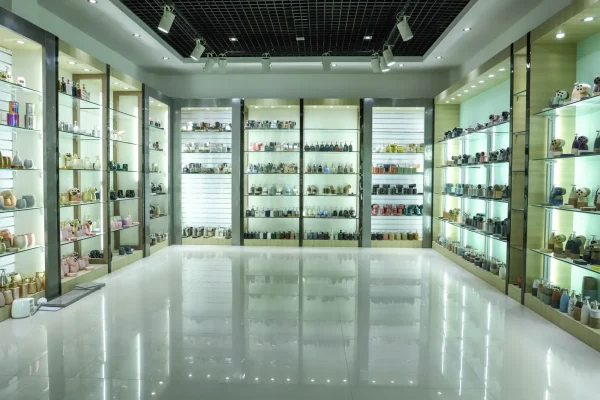 Ceramic Bathroom Accessories Showroom - Bathroom Set Factory (4)