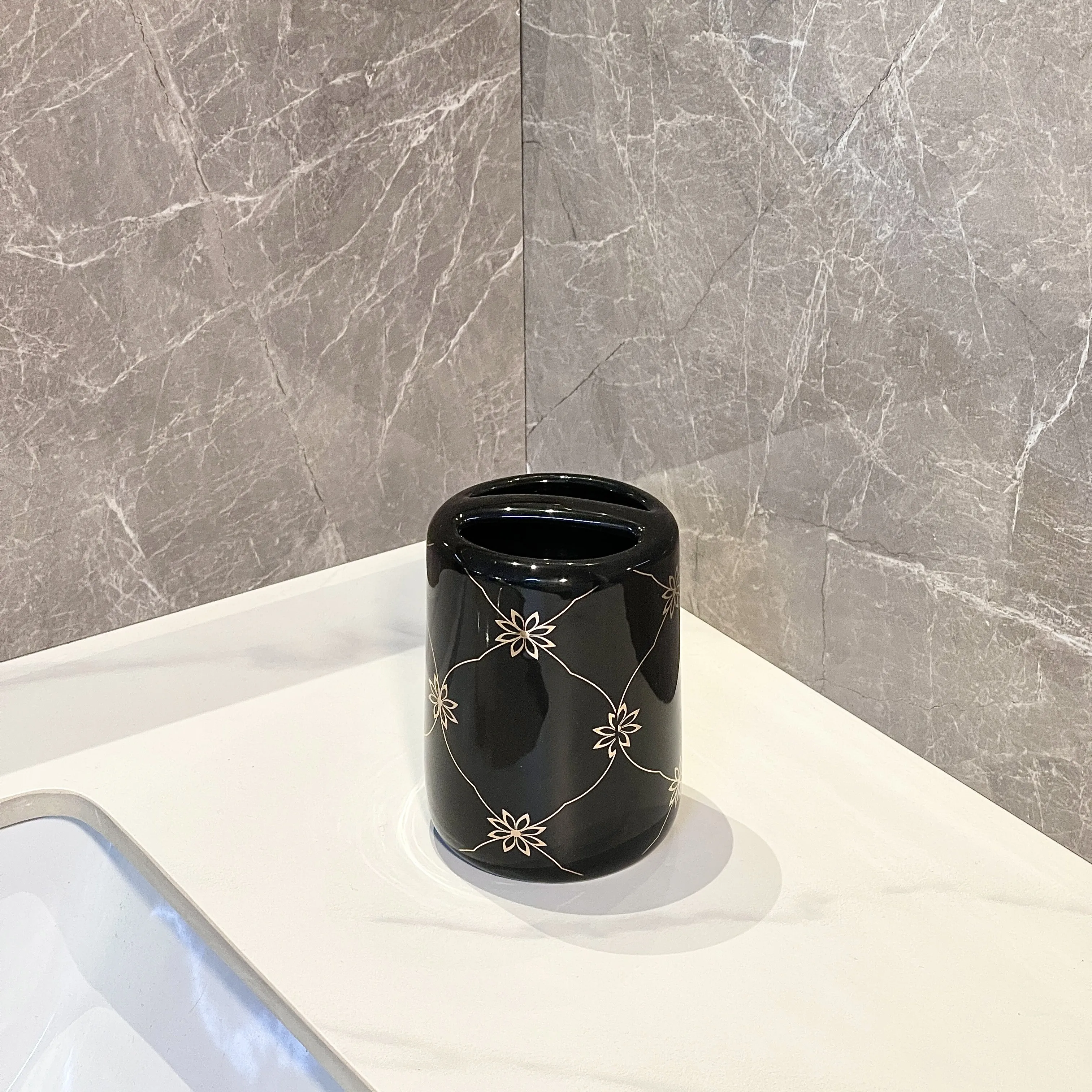 Wholesale Luxury Bathroom Set 4 Piece Accessories (2)