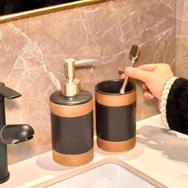 4-Piece Designer Bathroom Sets Wholesale