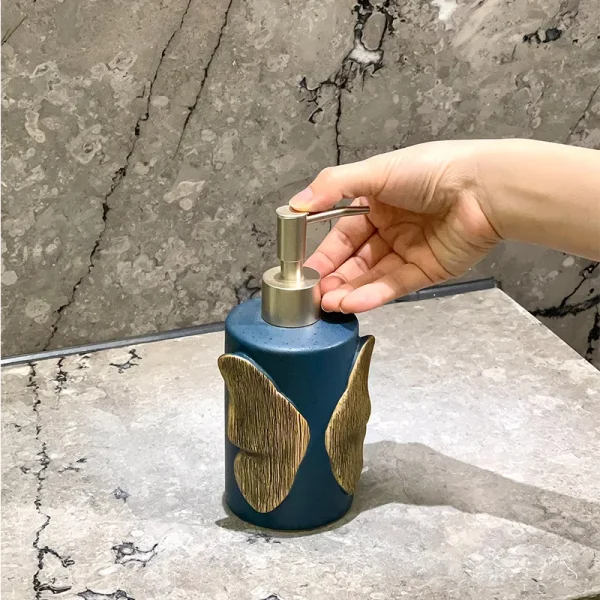 Ceramic Butterfly Embossed Bathroom Set Bulk (3)