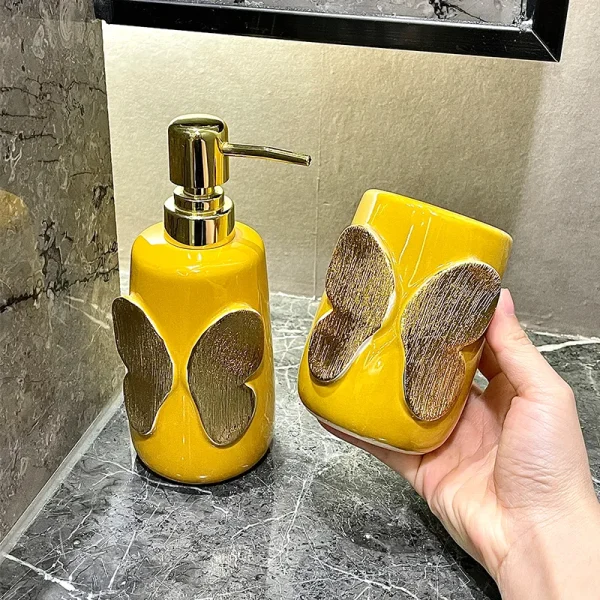 Conjunto de casa de banho borboleta amarela Fornecimento