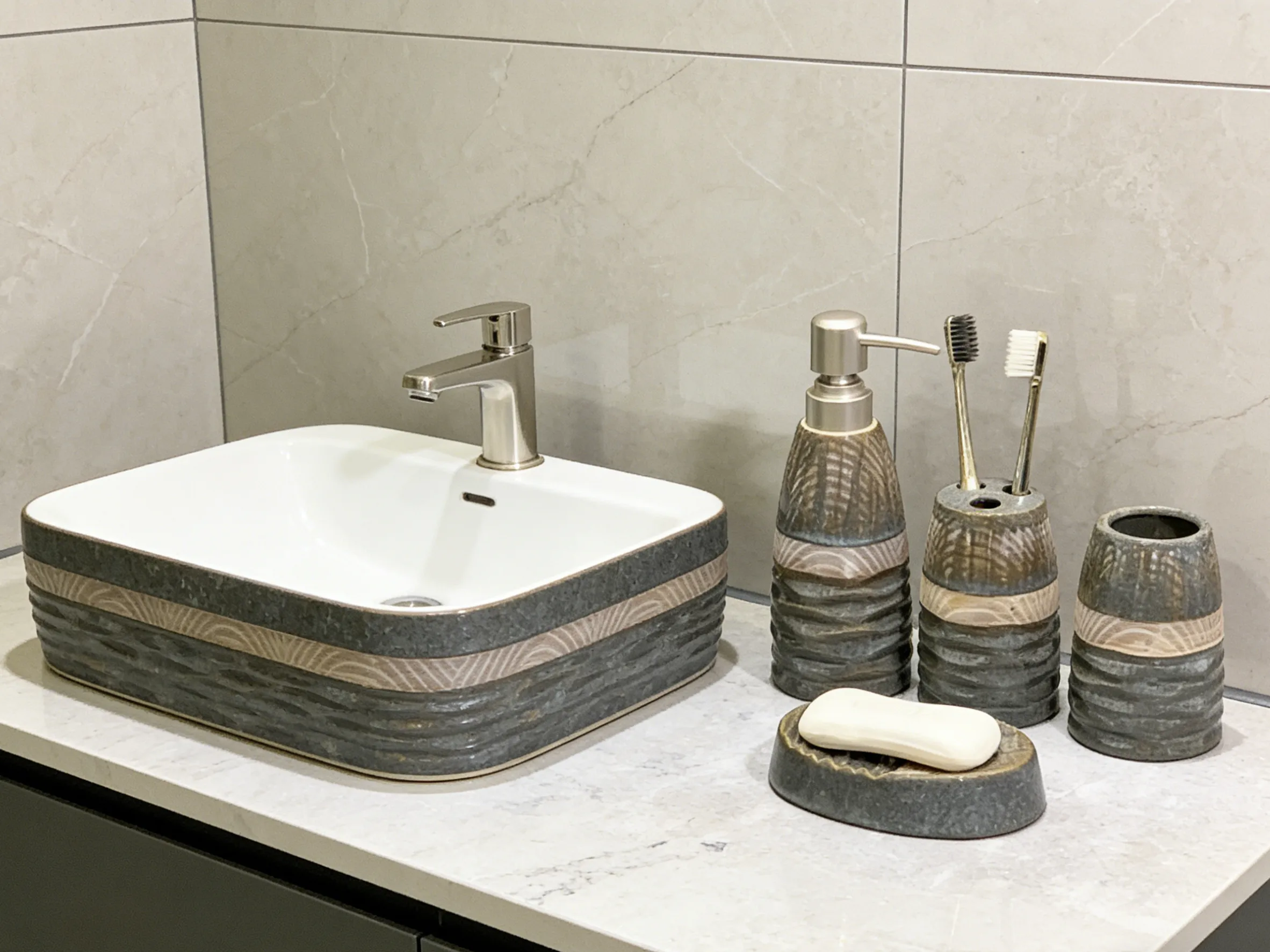 Ceramic-Bathroom-Accessories-Set-Trends