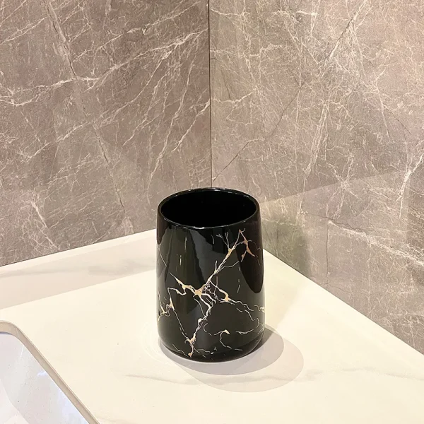 カスタム・ブラック大理石柄バスルームタンブラー