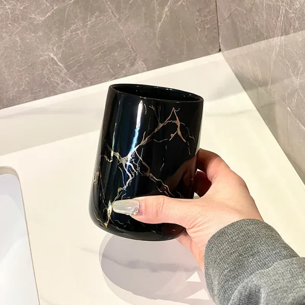 カスタム・ブラック大理石柄バスルームタンブラー