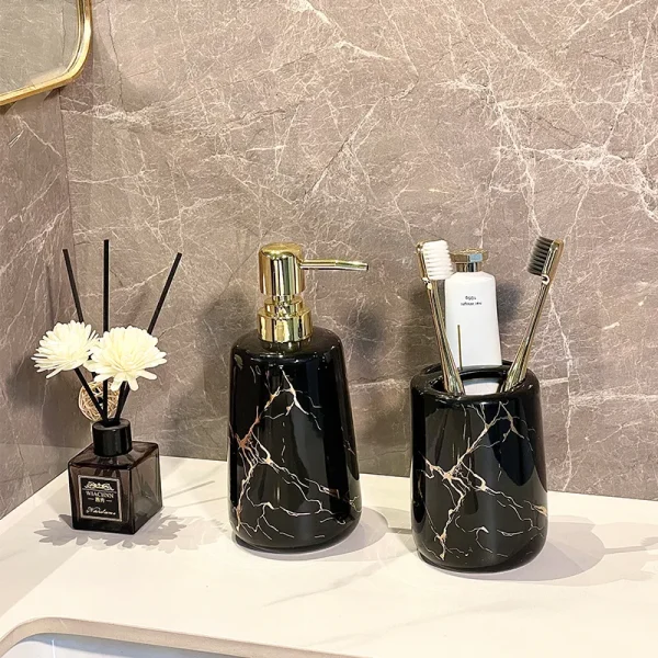 Custom Black Marble Pattern Tumbler Holder