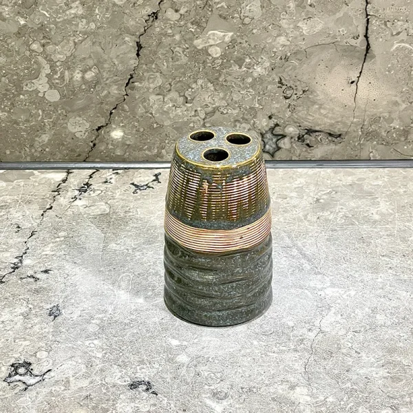 Porte-brosse à dents en céramique fait à la main et personnalisé