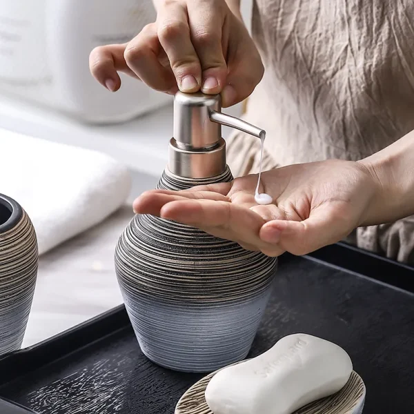 Handmade Ceramic 5 Piece Bathroom Set Wholesale (3)