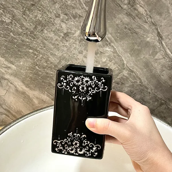 Wholesale Luxury Ceramic Bathroom Tumbler