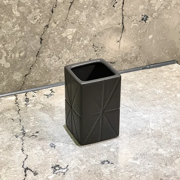 Black Ceramic Bathroom Tumbler Wholesale