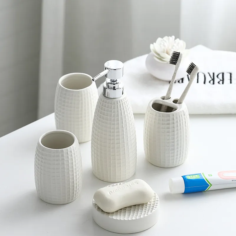 Black and White Bathroom Set Wholesale 5-piece Ceramic (3)