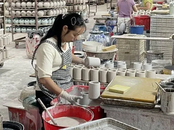 Glaze Color and Surface Finish